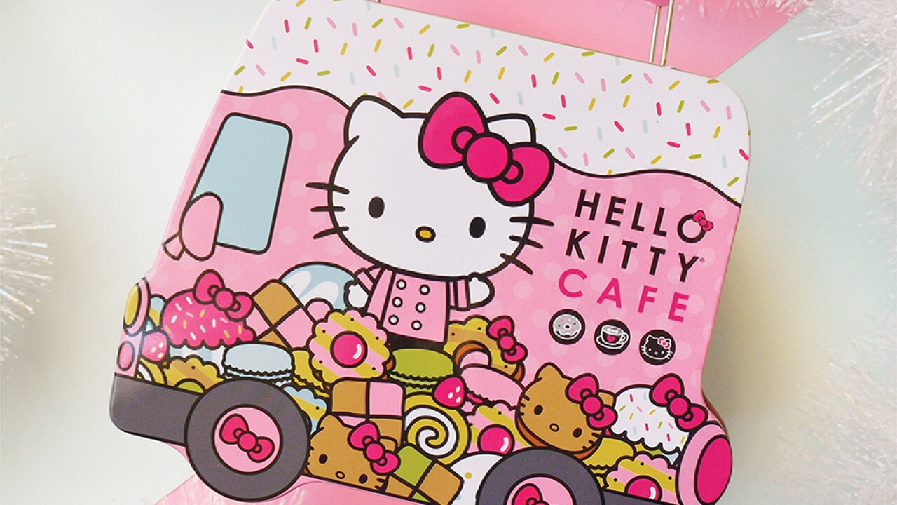 HELLO KITTY CAFE IN LAS VEGAS- Brand New Location at Fashion Show